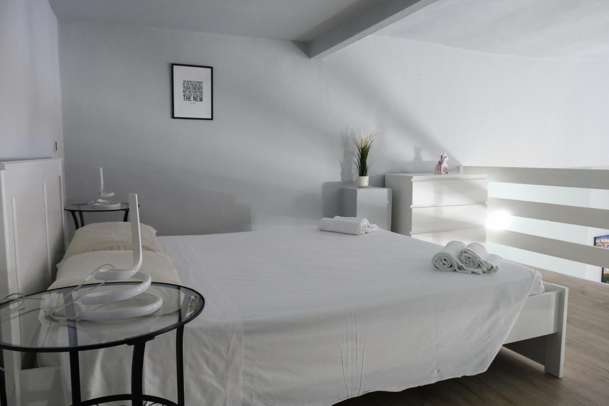 Carega City Center Apartment เวโรนา ภายนอก รูปภาพ